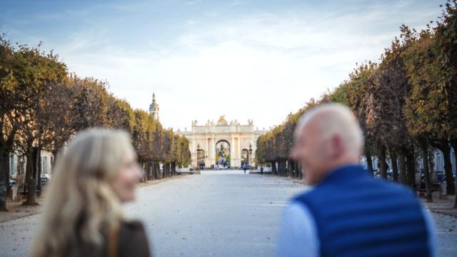 Amoureux place Carrière