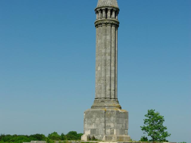 Sion - Monument Barres